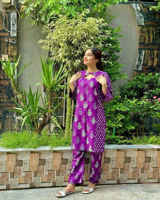 Bangali Design: Timeless Steam Printed Ensemble